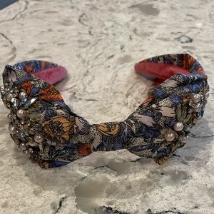 Gorgeous Namjosh headband